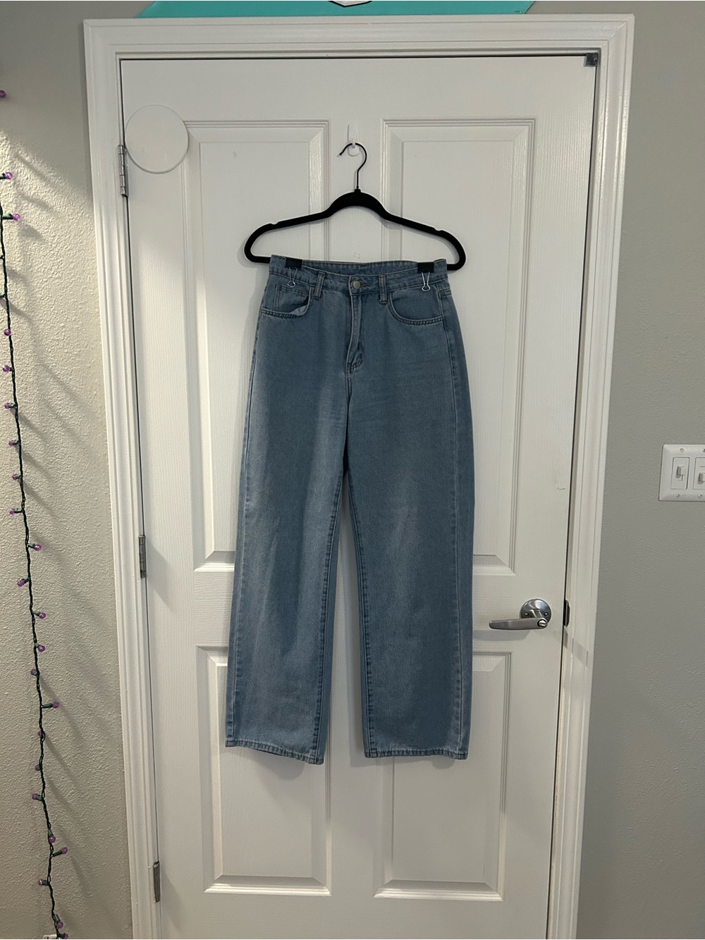 SHEIN Light Blue Straight Leg Jeans